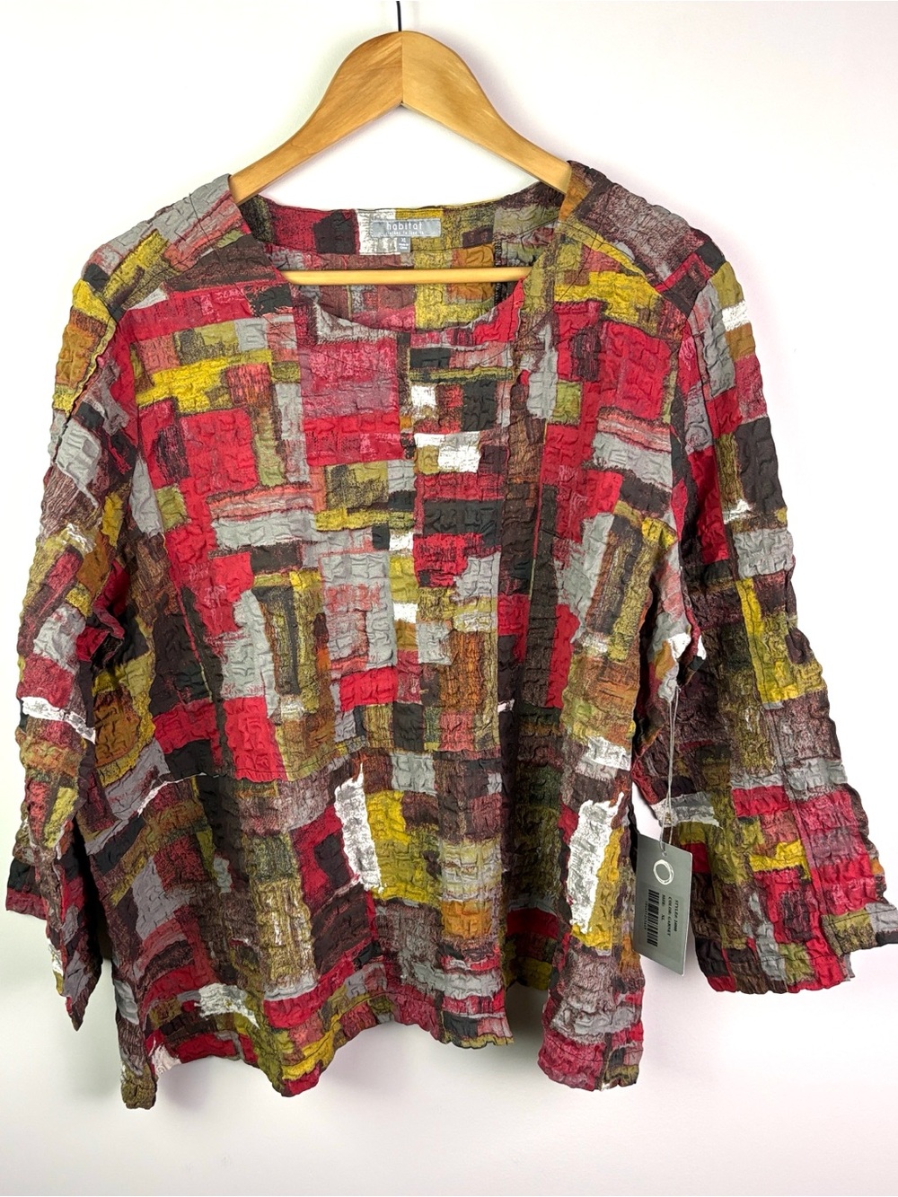NWT HAbitat Women’s Textured Patchwork Top in Red and Multi size XL